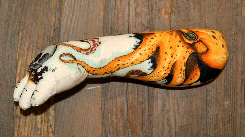 plush tattoo love hate octopus Juan Arias bodymoving.net bibote toximosi markers