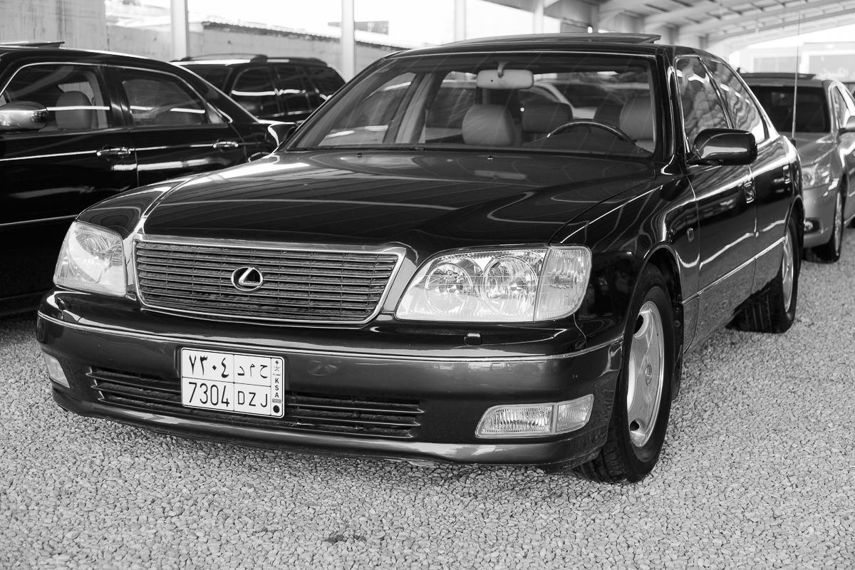 Lexus ls400 ls 460 LX 570 gs 300 es 300 es350 gs 350 riyadh Saudi Arabia
