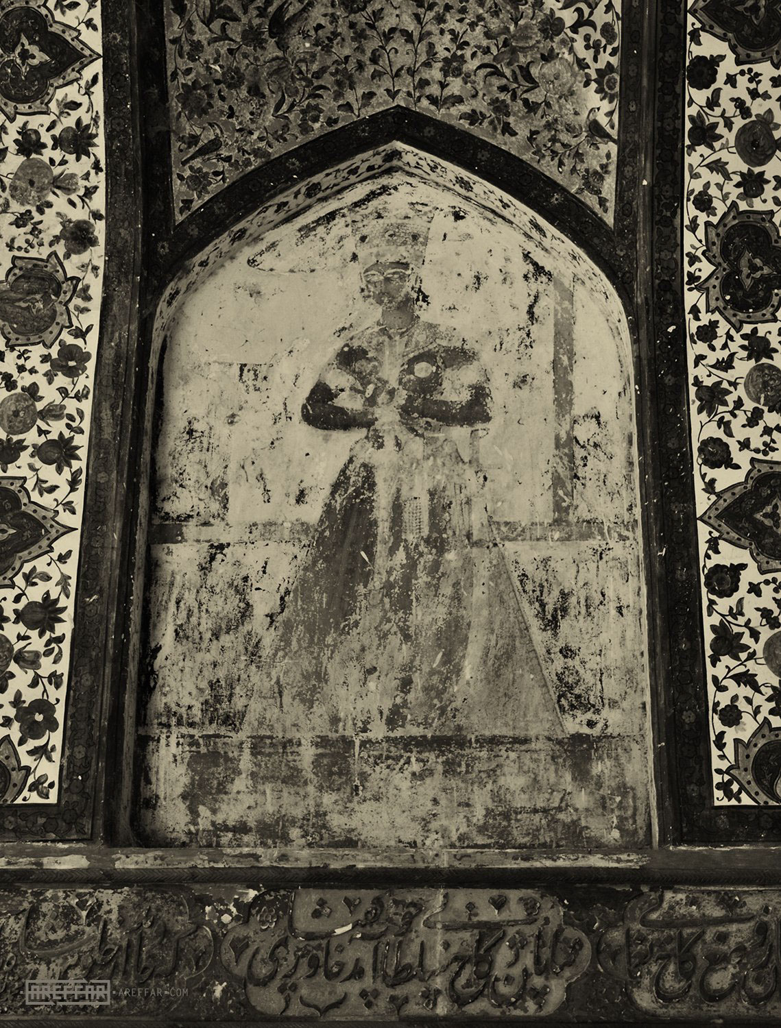 farshad areffar aref-far عارف فر فرشاد Iran shiraz fars Persepolis kashan Bavanat vakil Isfahan Pasargad Lotus