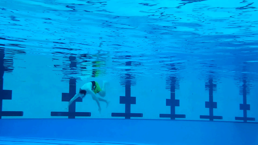 underwater photo gif .gif videography video water Breadth krawec Pool diving android
