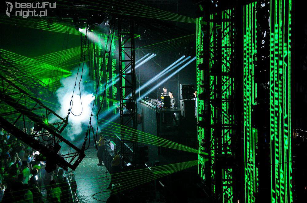 katowice lasers lights madmapper mayday modul8 visuals VJ