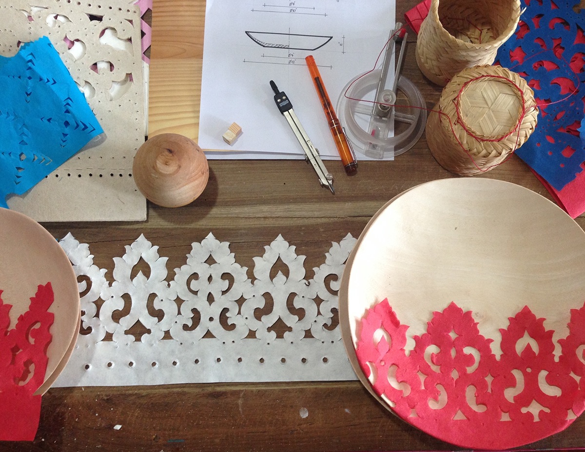 anczelowitz wood craft handmade wallpaper magazine Thailand Vase plate vessel tableware natural pattern design modern