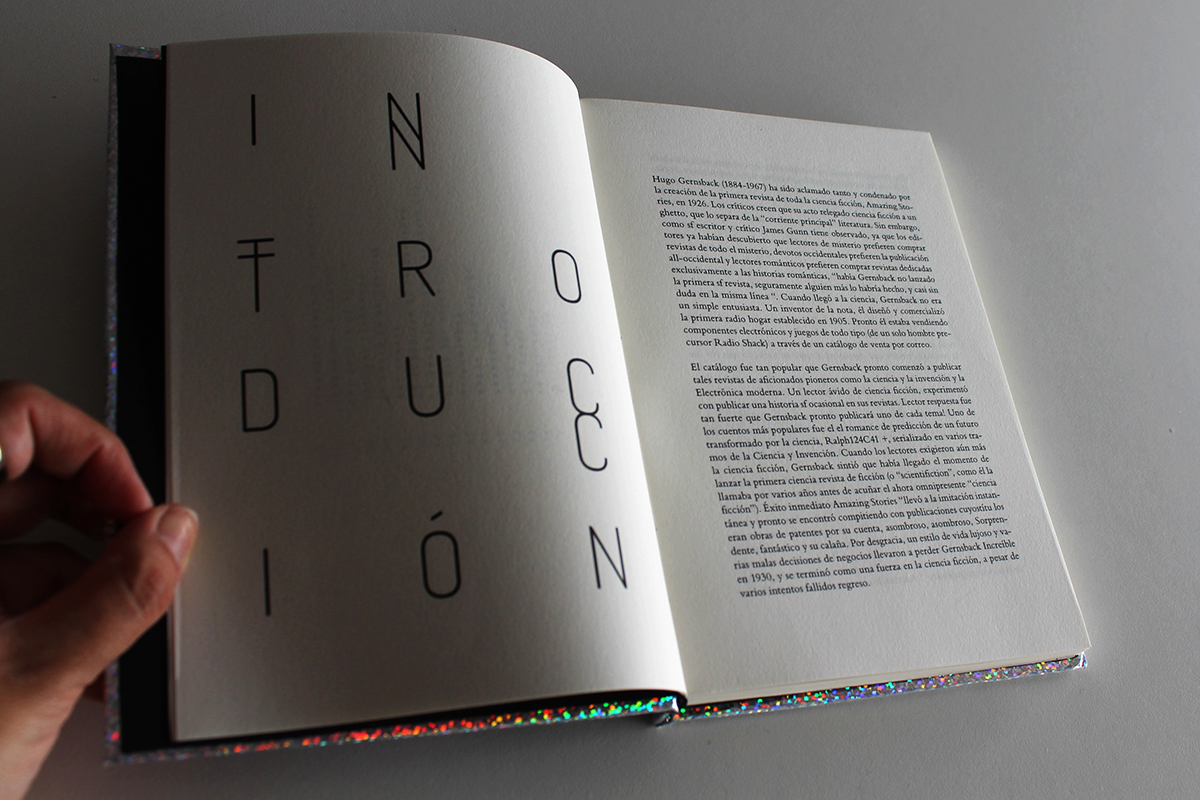 book design cover hologram sci-fi laura guarie fadu uba editorial manela