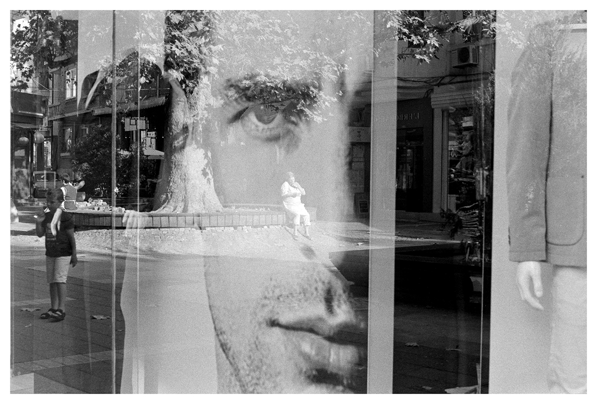street photography portrait candid Analogue black and white minolta