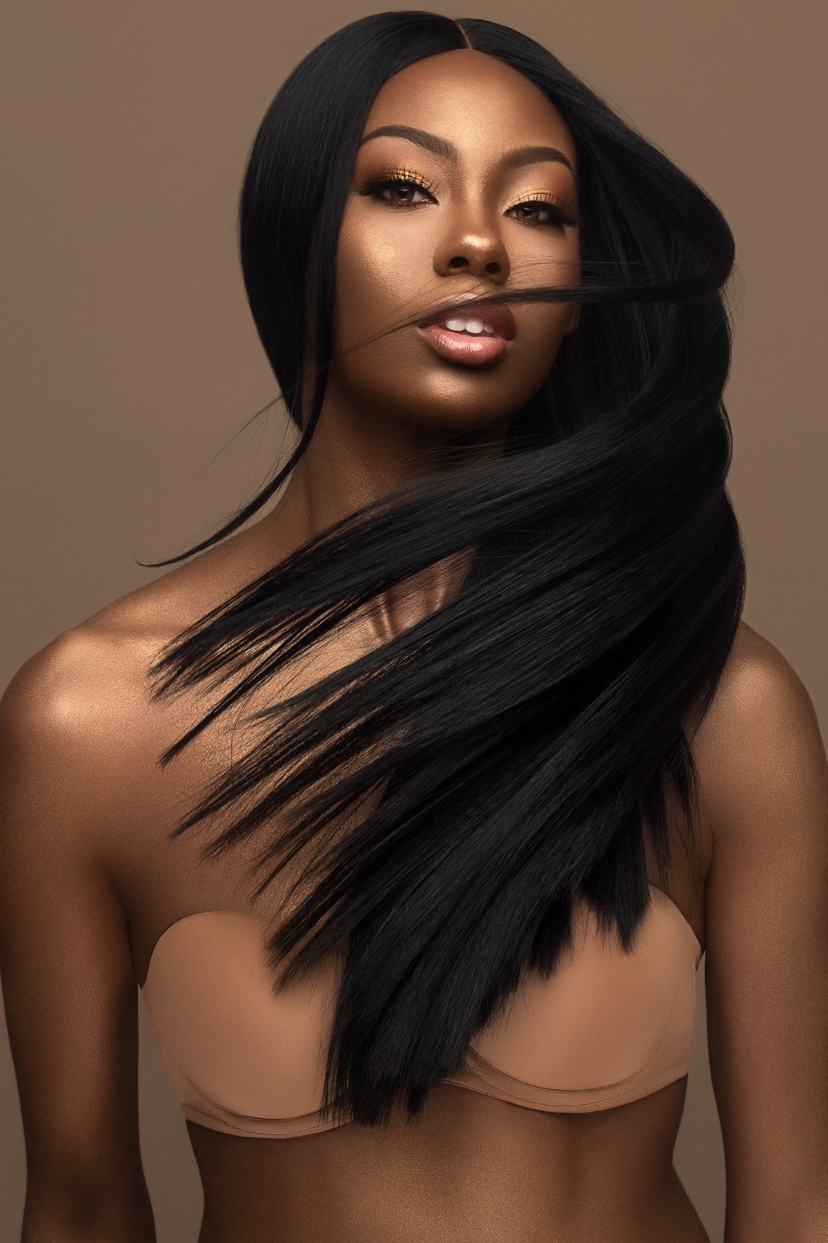 hairretouch photoshop retouch beauty Glitter MUA postproduction hair skin portrait