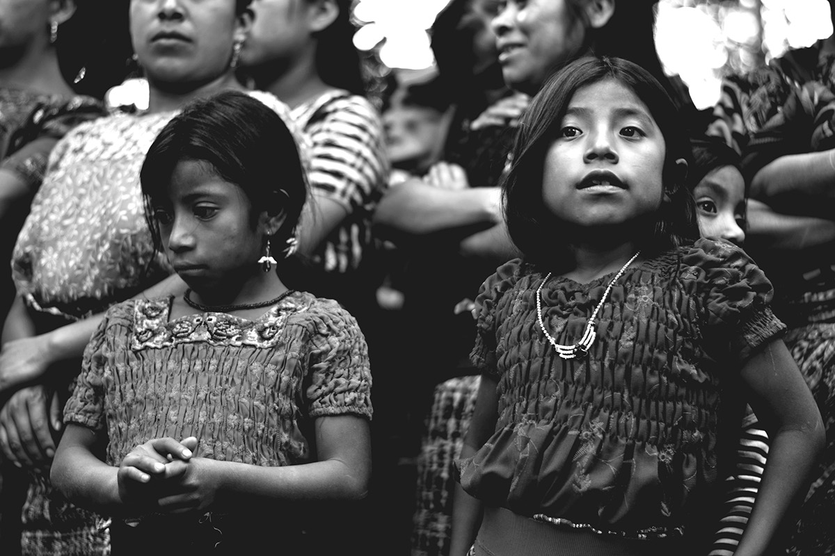 Ceremonia Maya Guatemala photojournal fire cacao people sanjuan Sacatepequez kids children poor Nature Landscape