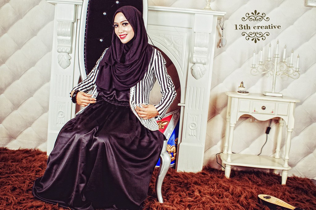 hijab fashion art black and white