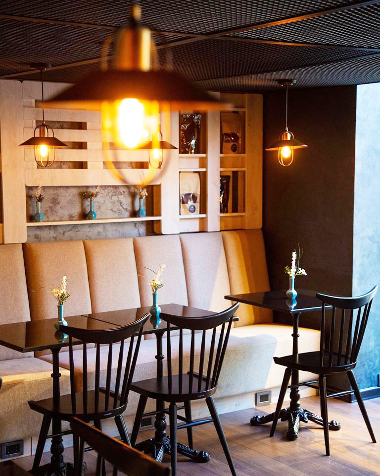 cafe coffeeshop BlackMarble Interior realizedwork greenery caffegiusto design Fameg