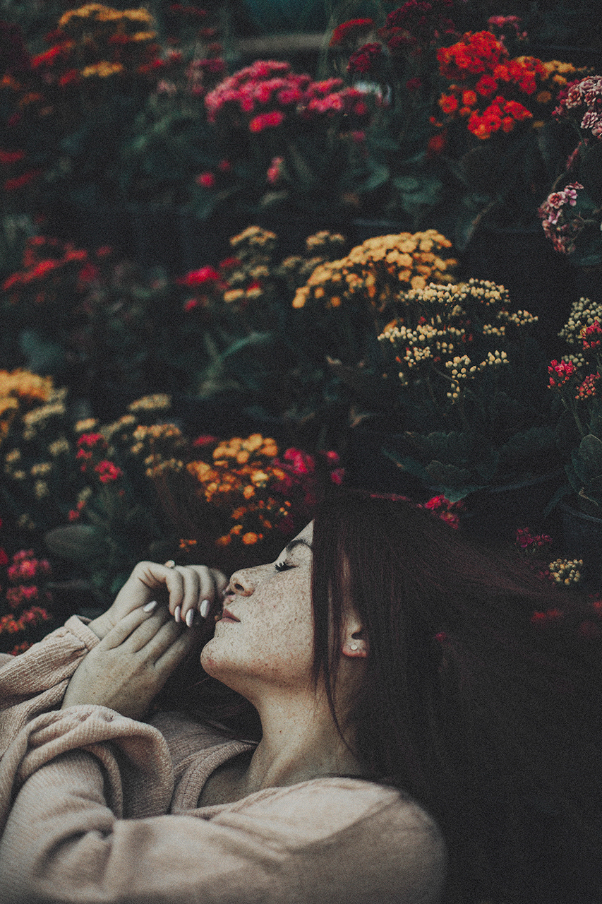 freckles redhair FINEART Natural Light modelo retrato portrait Flowers colors outdoors