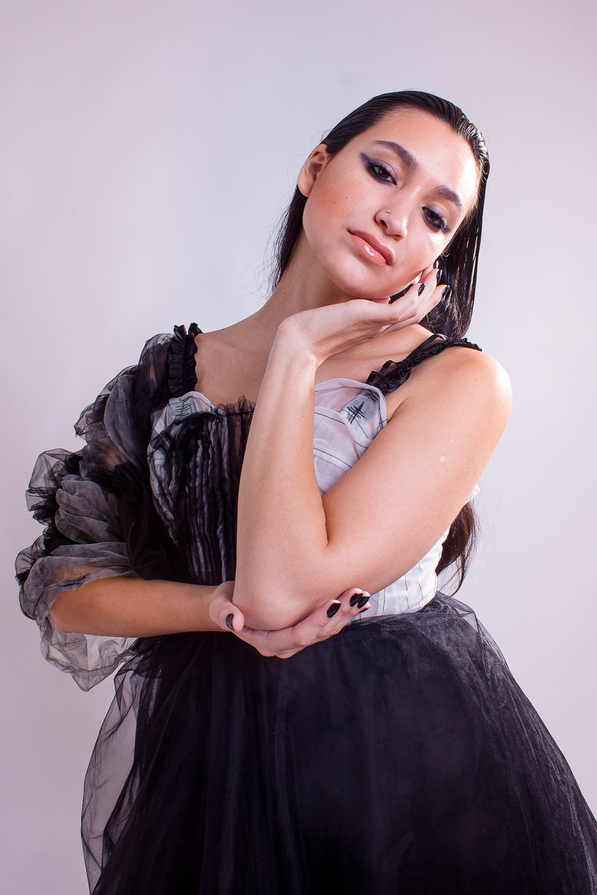 moda diseño fadu Fiorini indumentaria vestidos sombras black pinceladas vestido de noche