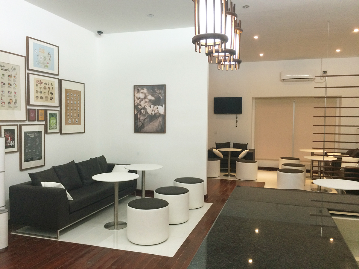 centro interpretativo cafe Luanda angola promotion center showroom shop interactive Exhibition 