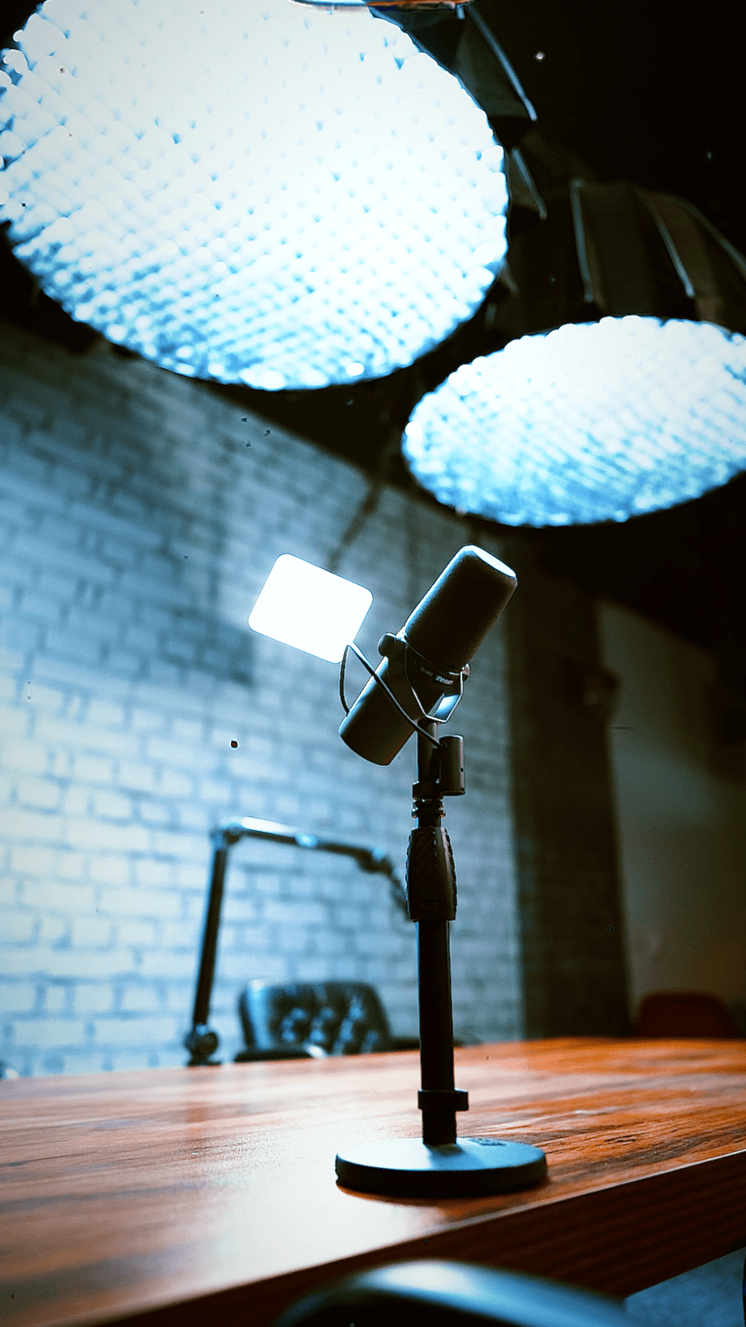 microphone camera podcast reel shorts youtube blackmagic tripod lens Sony