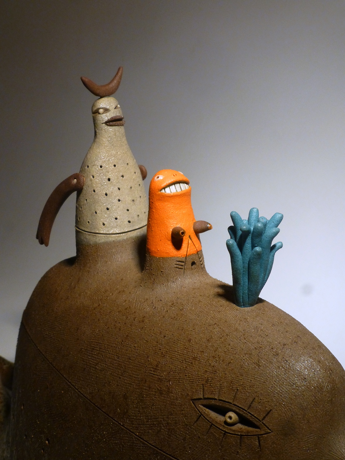 gres ceramica escultura diseño artesania objetos pequeño formato Barro anime