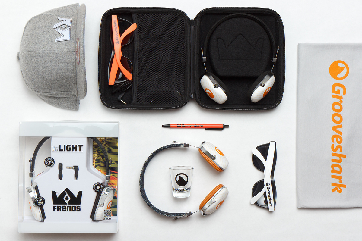 Product Photography  Grooveshark headphones