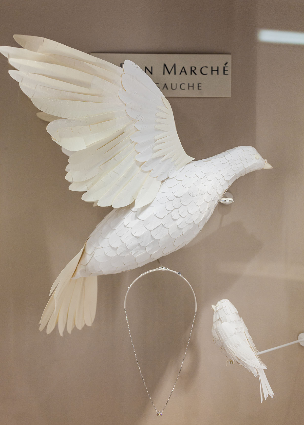 birds Le Bon marché paper Display fine jewelry showcase Poiray fred White hand made