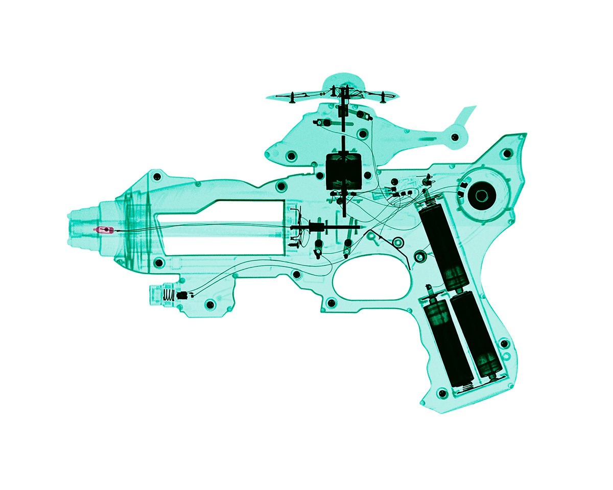 x-ray x-ray art x-ray image toy X-ray of science fiction Candy Colored pop kitsch product robot toy gun Jet laser