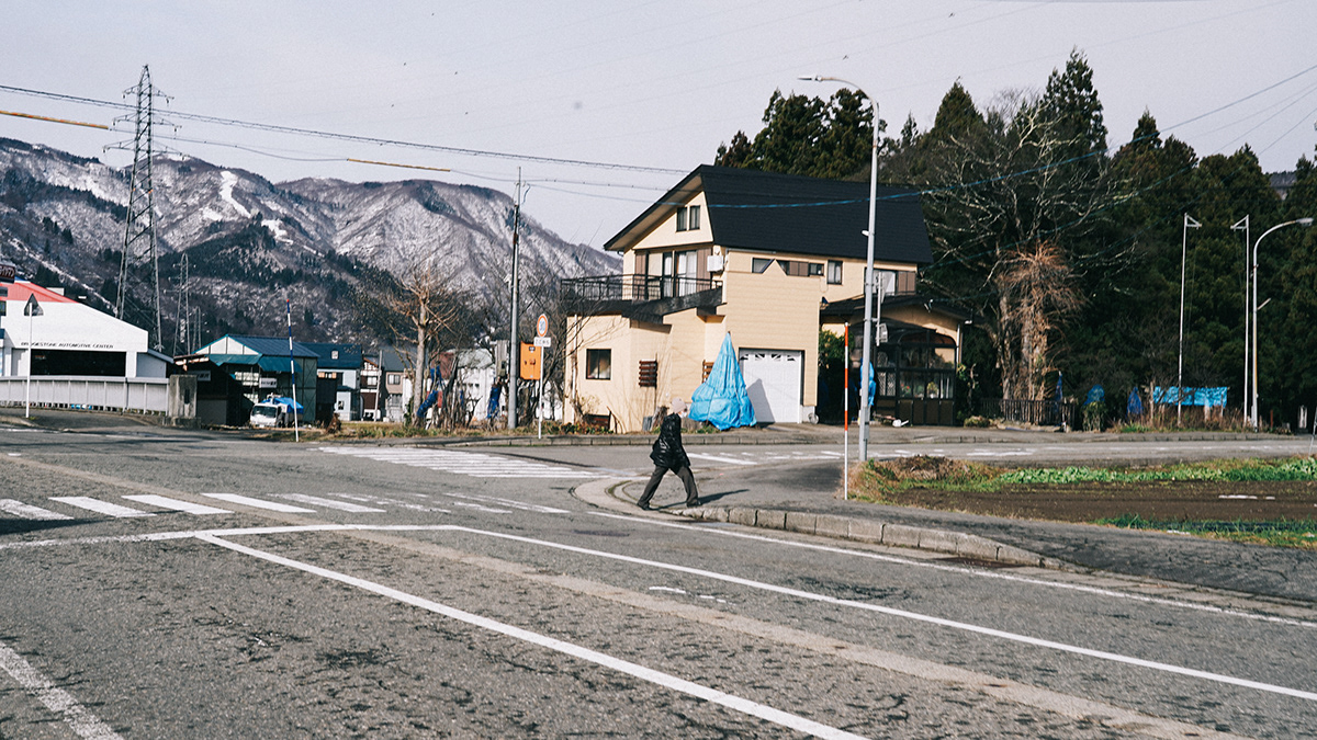 japan niigata Photography  sking snow Snowboarding suburbs Travel winter yuzawa