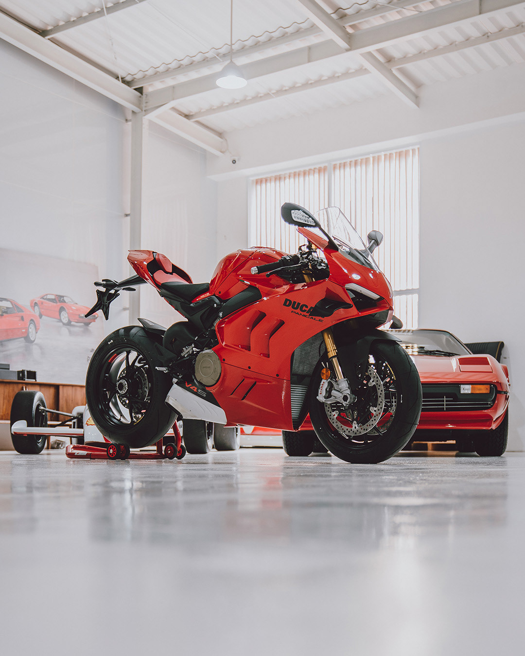 wheel Bike motorcycle Honda Ducati ferarri Formula 1 Motorsport car Panigalev4s