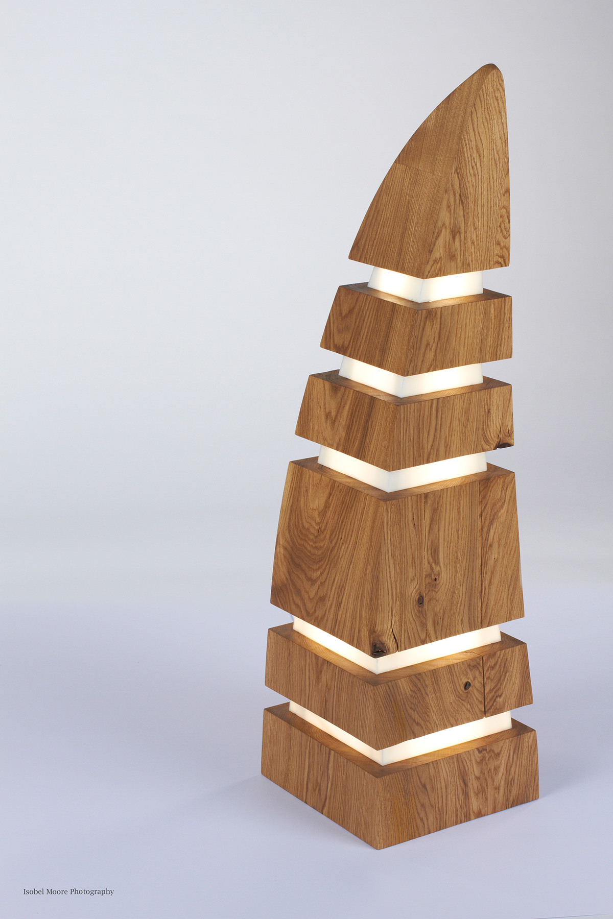 sculpture lighting oak wood minimalist Segments furniture Lamp