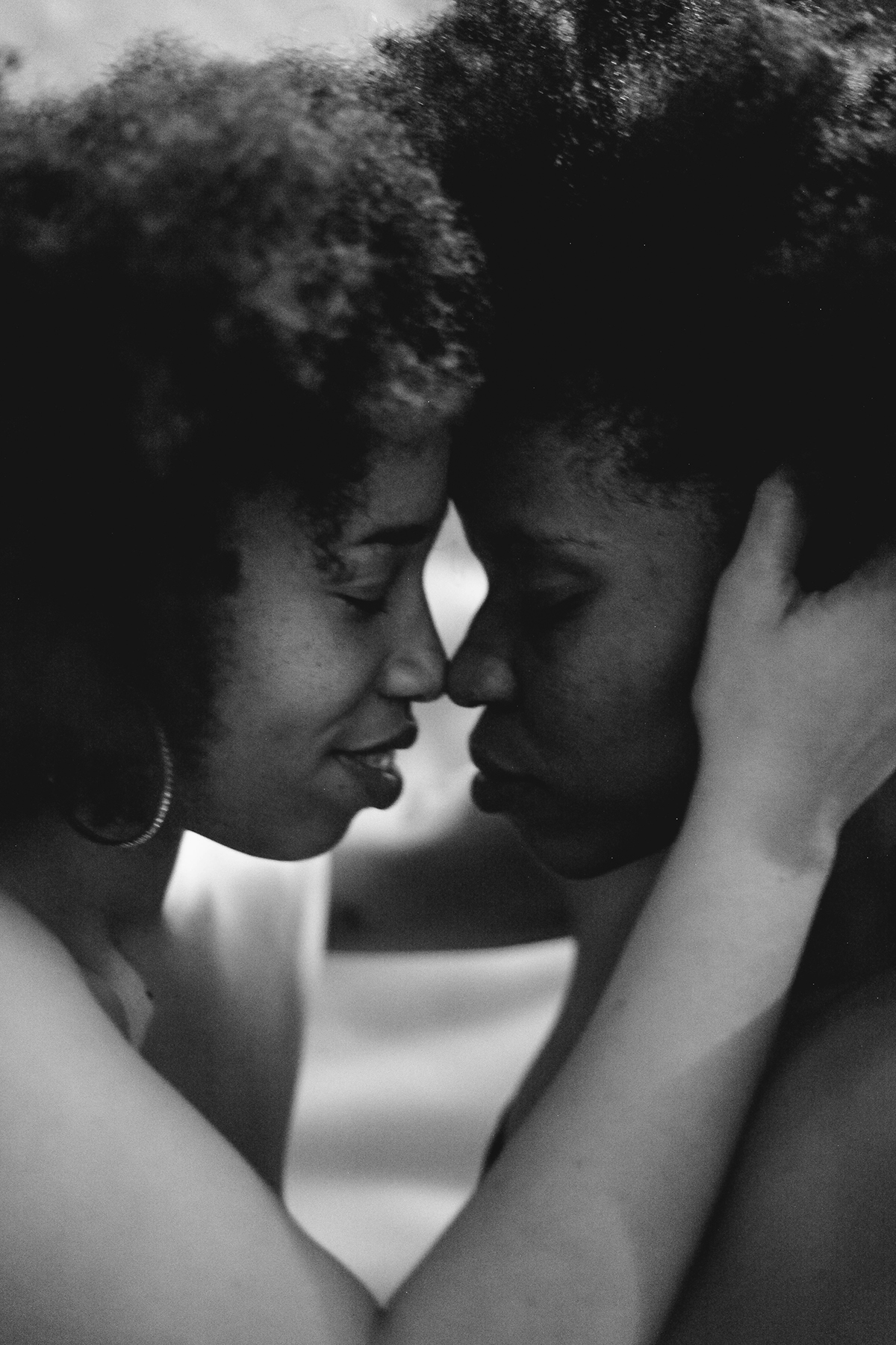 lesbians Love engagementshoot blackandwhitephotography