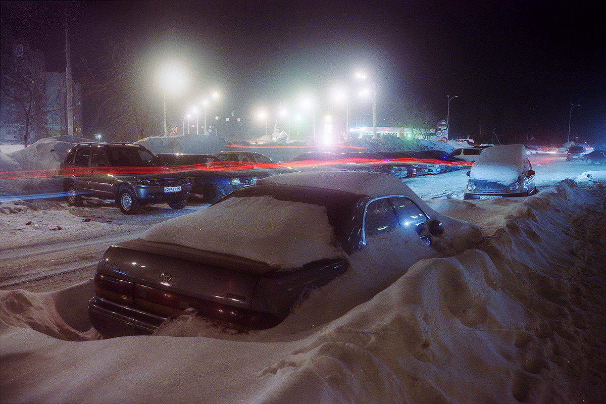 night neon glow aesthetic Film   analog 35mm Russia Siberia Soviet