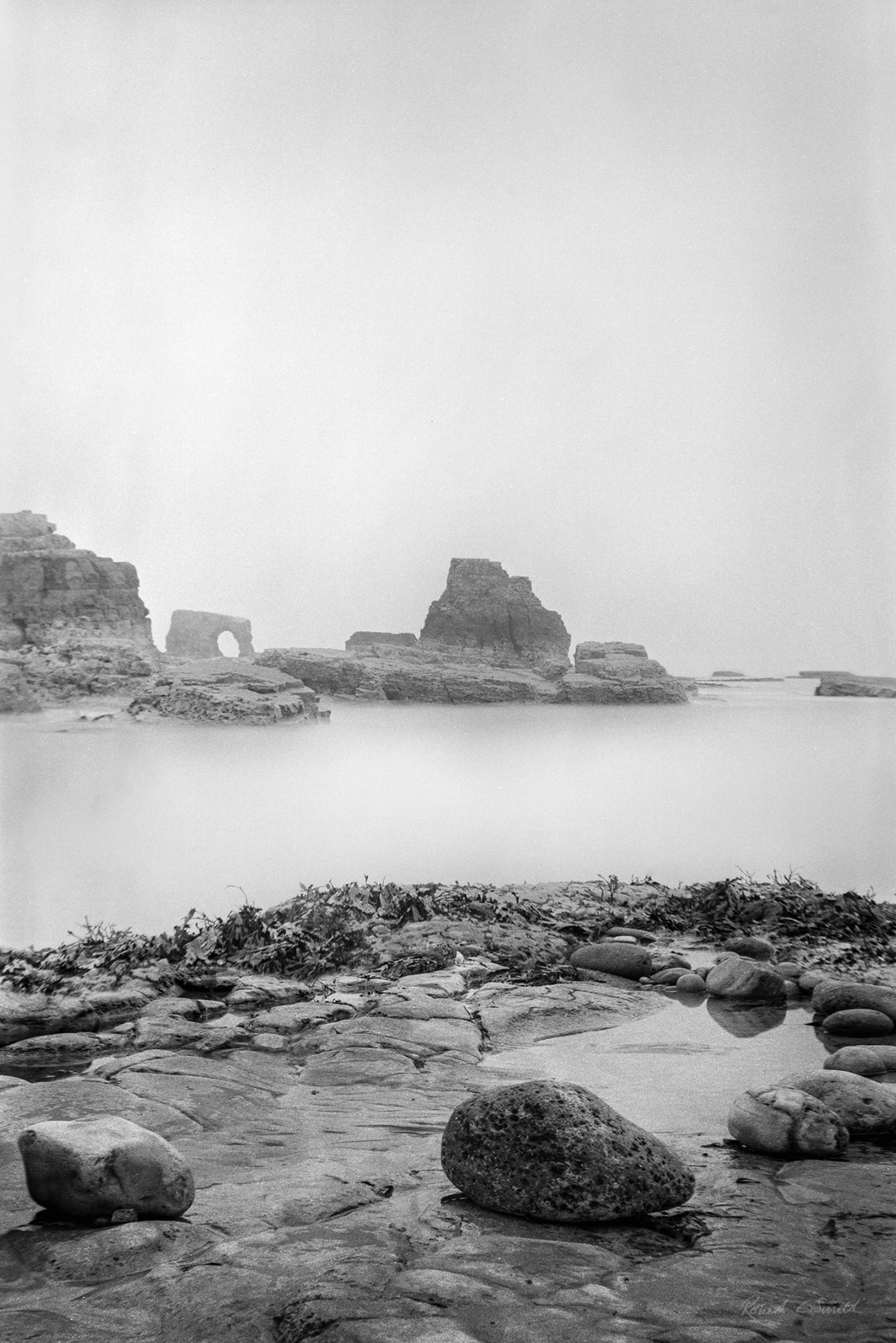 black and white film photography Landscape medium format Ocean photographer Photography  robart robert e smith sea