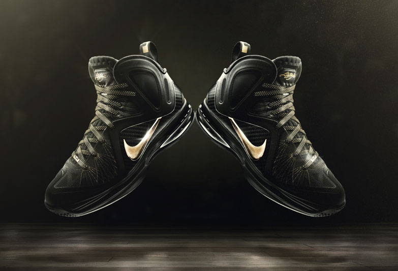 Nike design logo branddesign shoes advertisment summer campaign