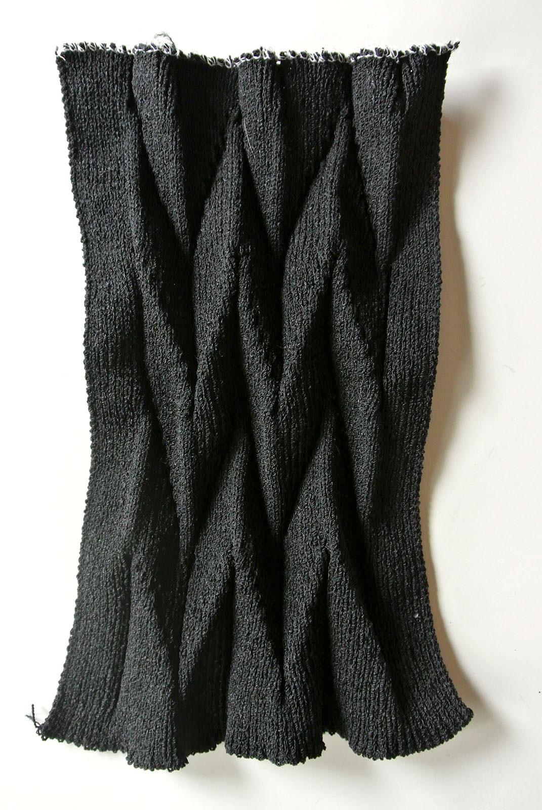 knitting knit Textiles textile design  Pleats origami  folding 3D