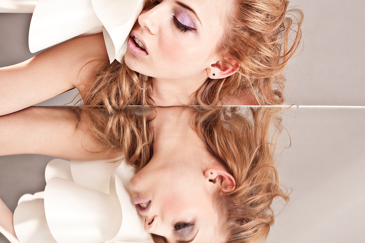 mirrors mirror double vision Make Up mac fresh faced headwear Camilla studio flash lighting Lady Gaga