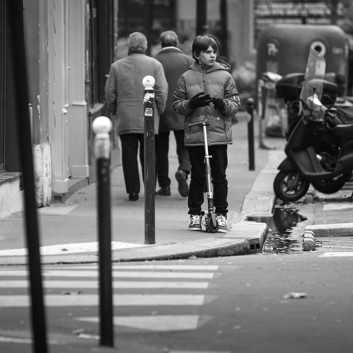 Paris  rue de charonne  street life  people   neighbourhood Documentary  black and white square format