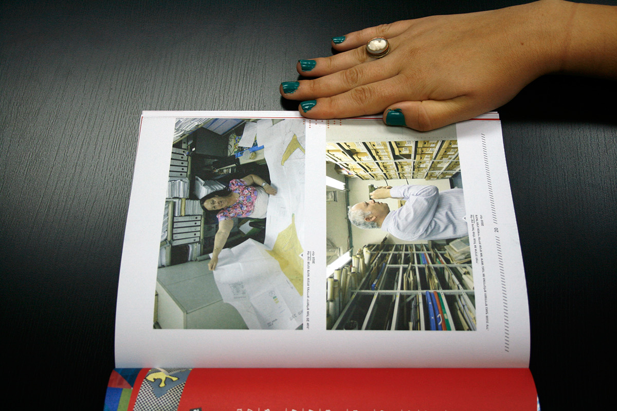 Adobe Portfolio עונת התרבות בירושלים  עיצוב ספר טיפוגרפיה
