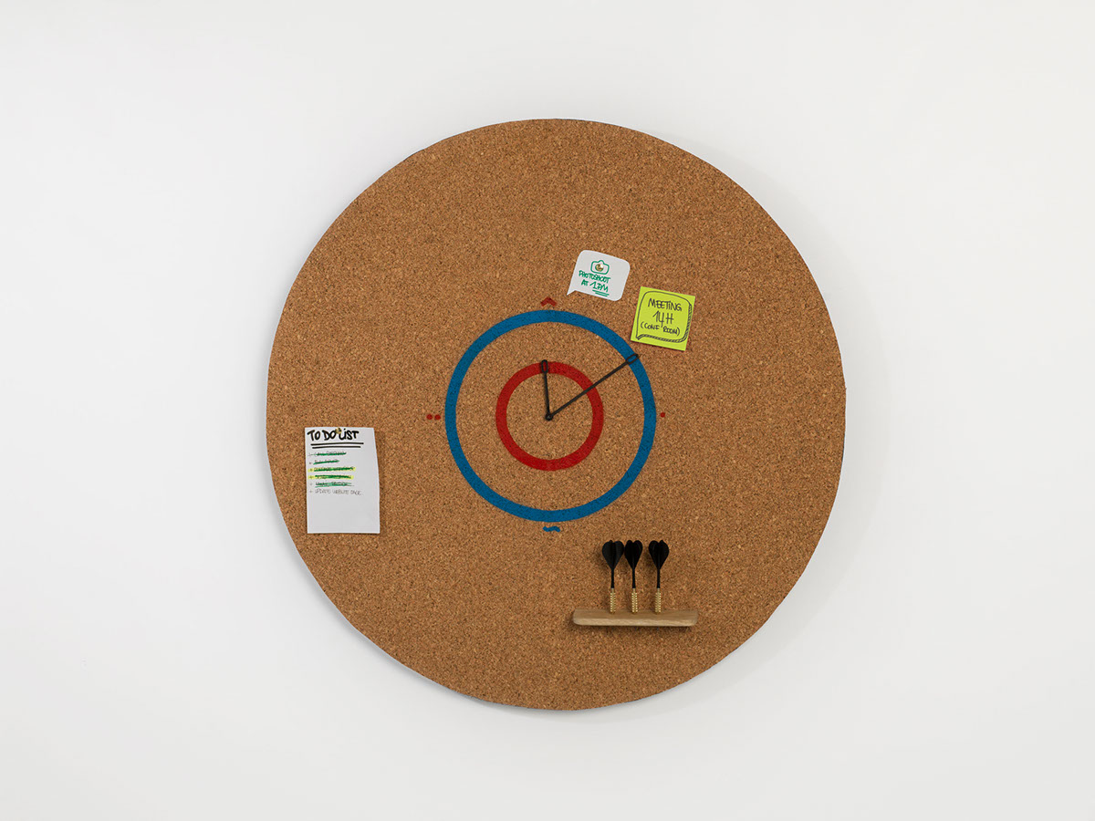 target cork Dart Game organizer clock wallcloack pinboard Open Space working area