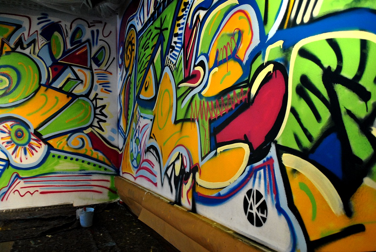 Graffiti spray paint youth Jugendzentrum color Mural