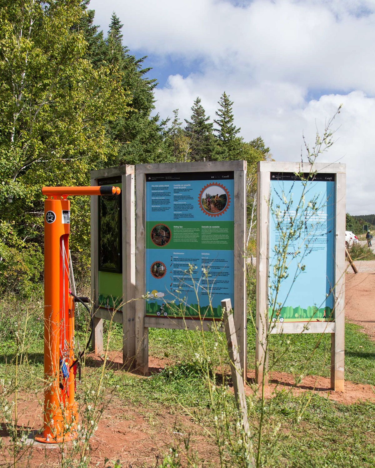 wayfinding Signage recreation parks Canada mountain bike