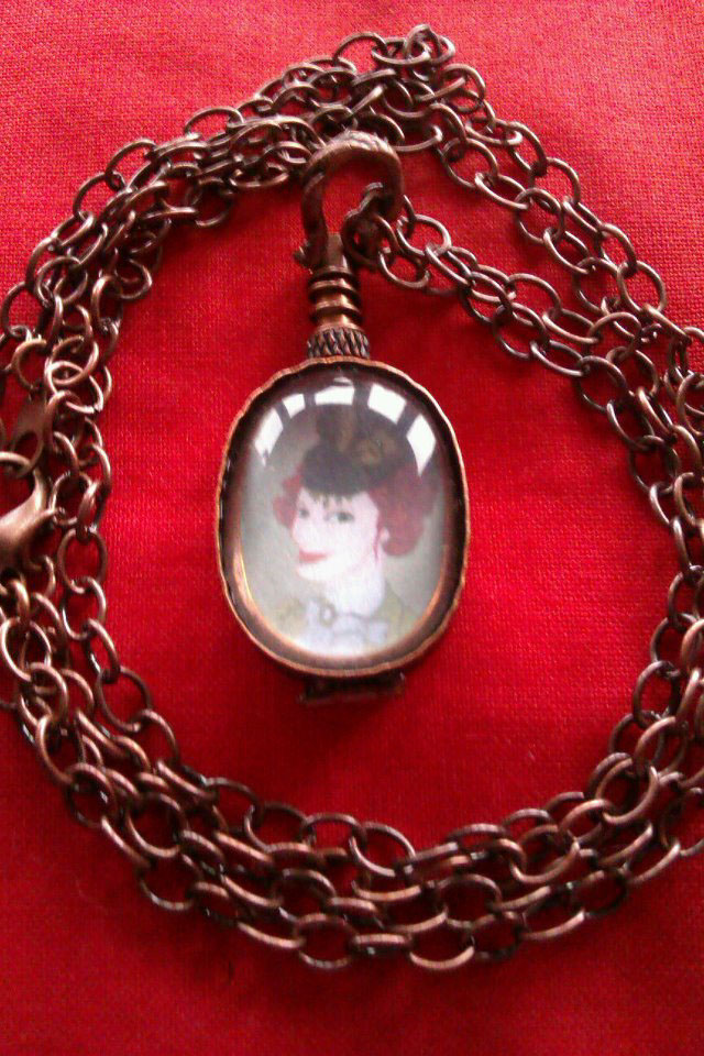 locket pendant chain Jewellery  Jewelry  gift romantic Victorian STEAMPUNK neoclassical retrofuturist jewelry gift STEAMPUNK Victorian