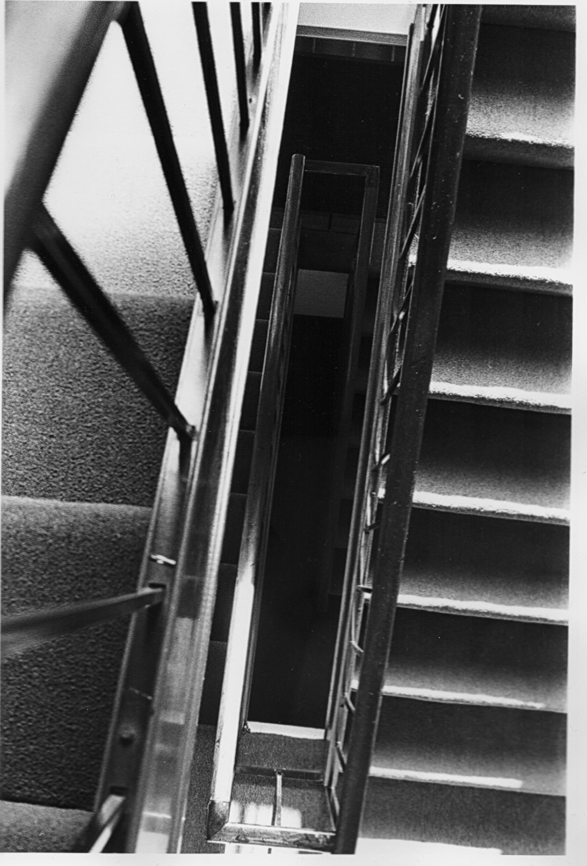 35mm 4x5 black and white film photography darkroom