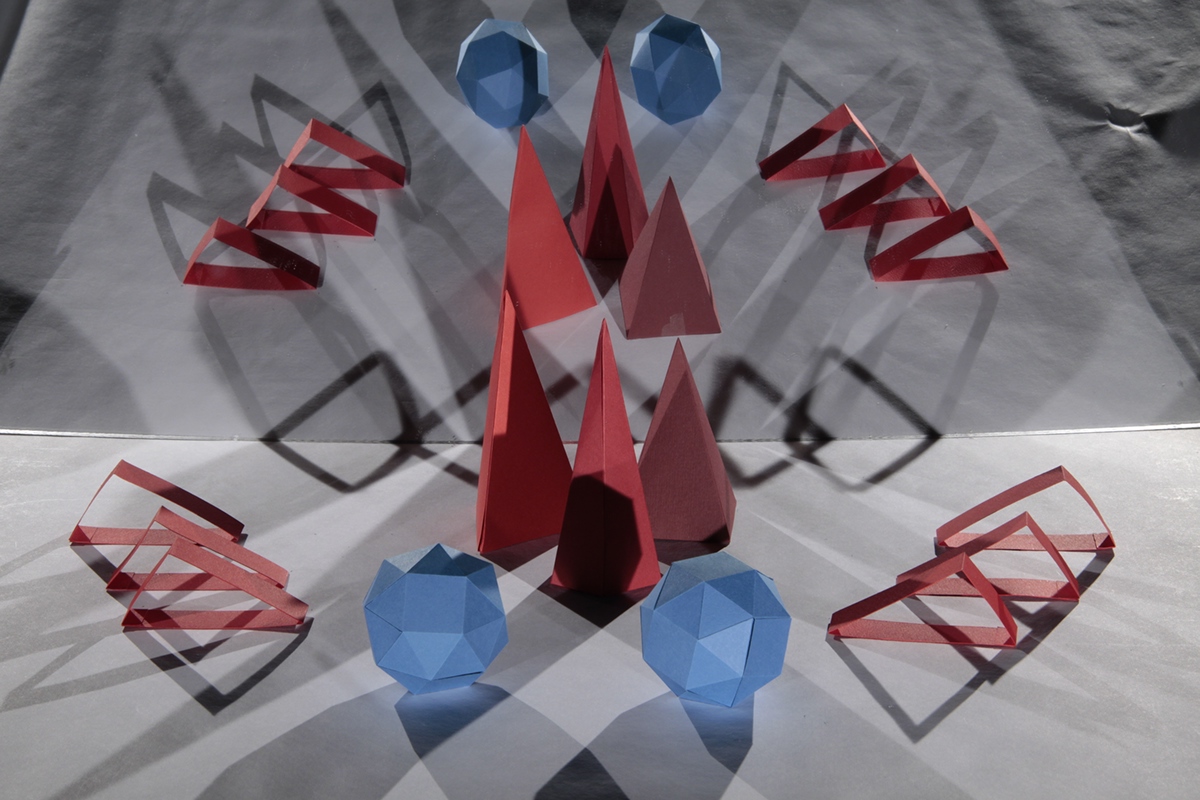 csm sofia aronov synesthesia stop motion paper props mirror kaleidoscopic pyramid sound timing  synchronization 