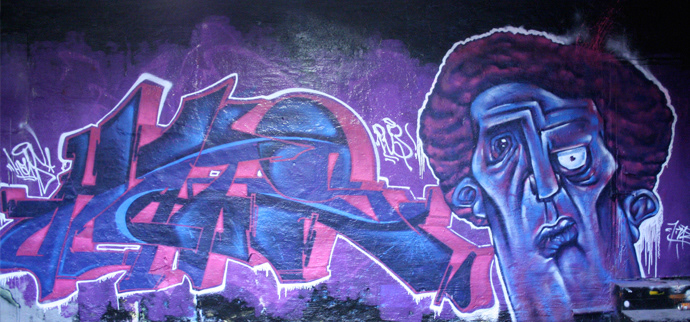 grafitti  walls Street streetart art skull spray cans aerosol artwork Squid Mural characters piece mario