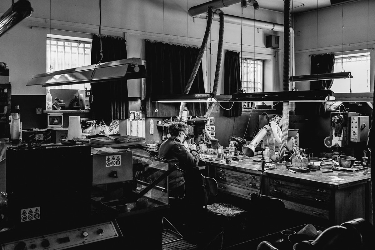 Adobe Portfolio oreficeria tognazza reportage Vicentina fabbrica laboratorio x100t fujifilm
