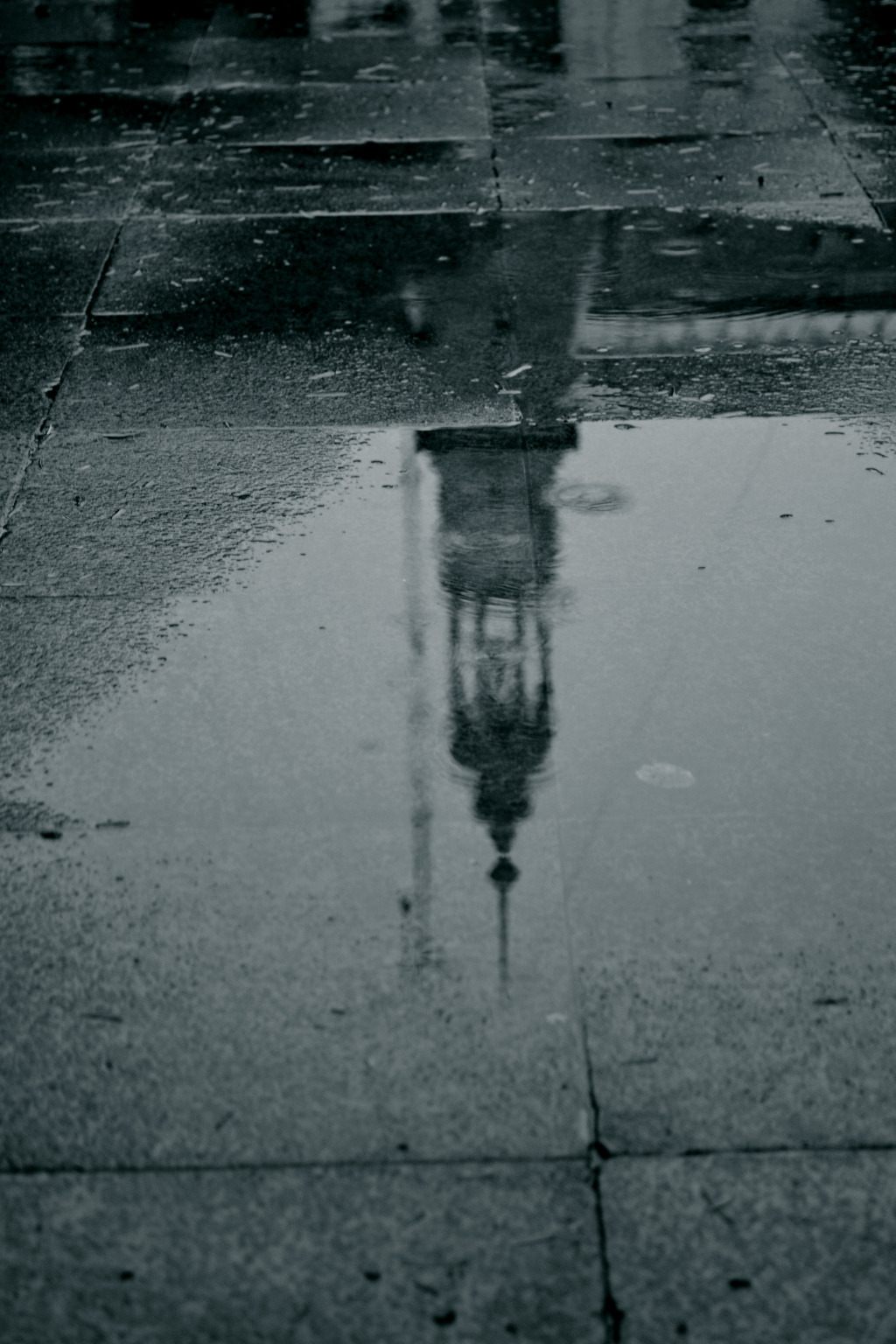 lluvia reflejo blanco y negro ciudad reflex en blanco y negro rain
