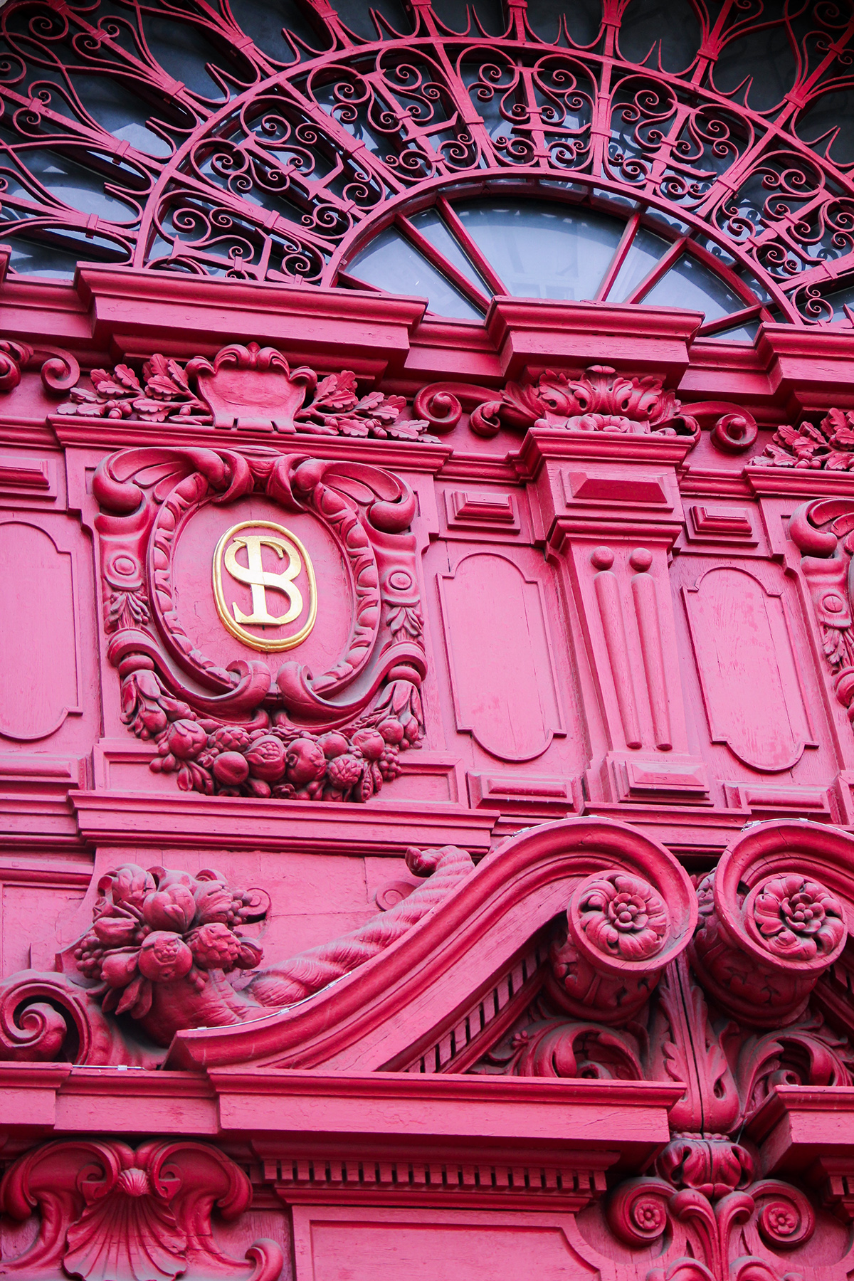 Paris Photography  colors architecture le marais