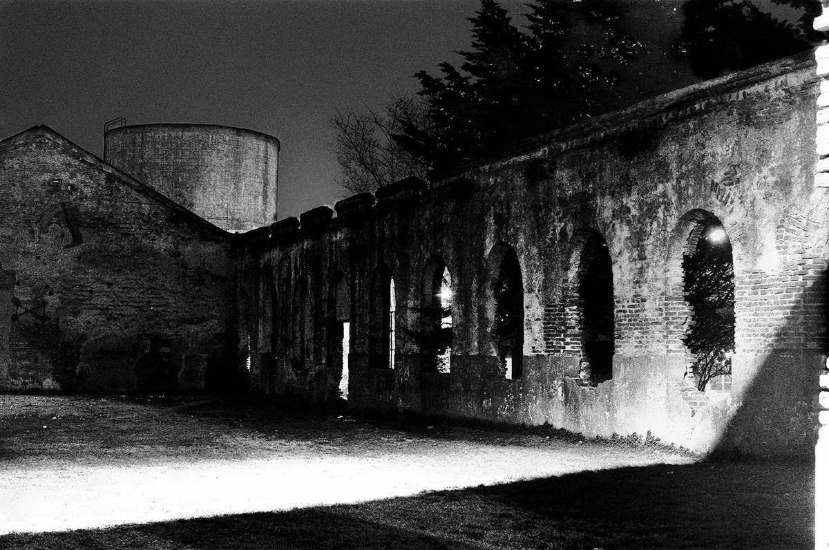 photograhy analog Analogue black and white blanco y negro fotografia nocturna de noche night nighttime