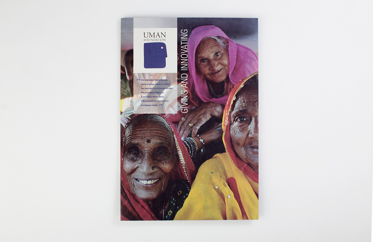 folder brochure Human Foundation Project infographics