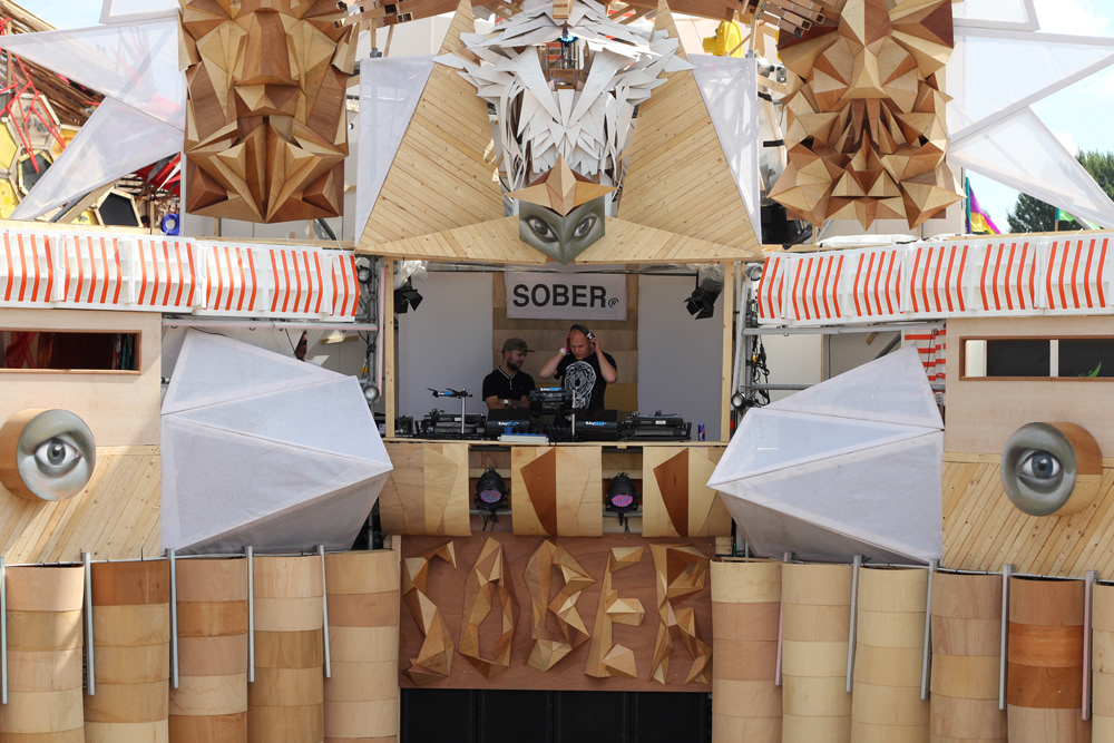 sober Sober Industries VJ solar solar weekend Stage design wood set dj booth festival summer party