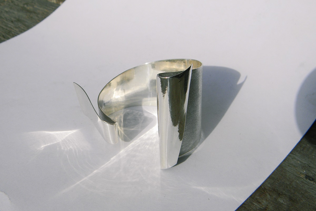 silver sterling silver jewelry contemporary jewelry Architectural Jewelry sculptural jewelry abstract jewelry art jewelry deconstructivism structure L12_gallery MANU_L
