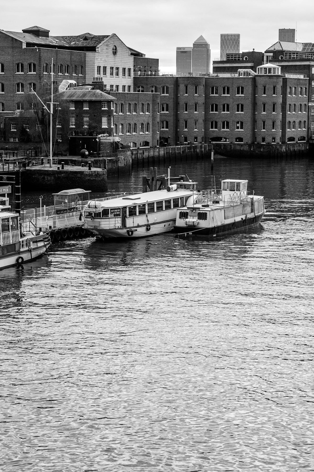 Boats City of London London London photos Photography  Shane Aurousseau thames Thames Barges thames river travel photography
