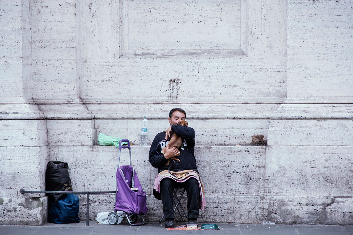 homeless roma Rome vagabond refugee houseless