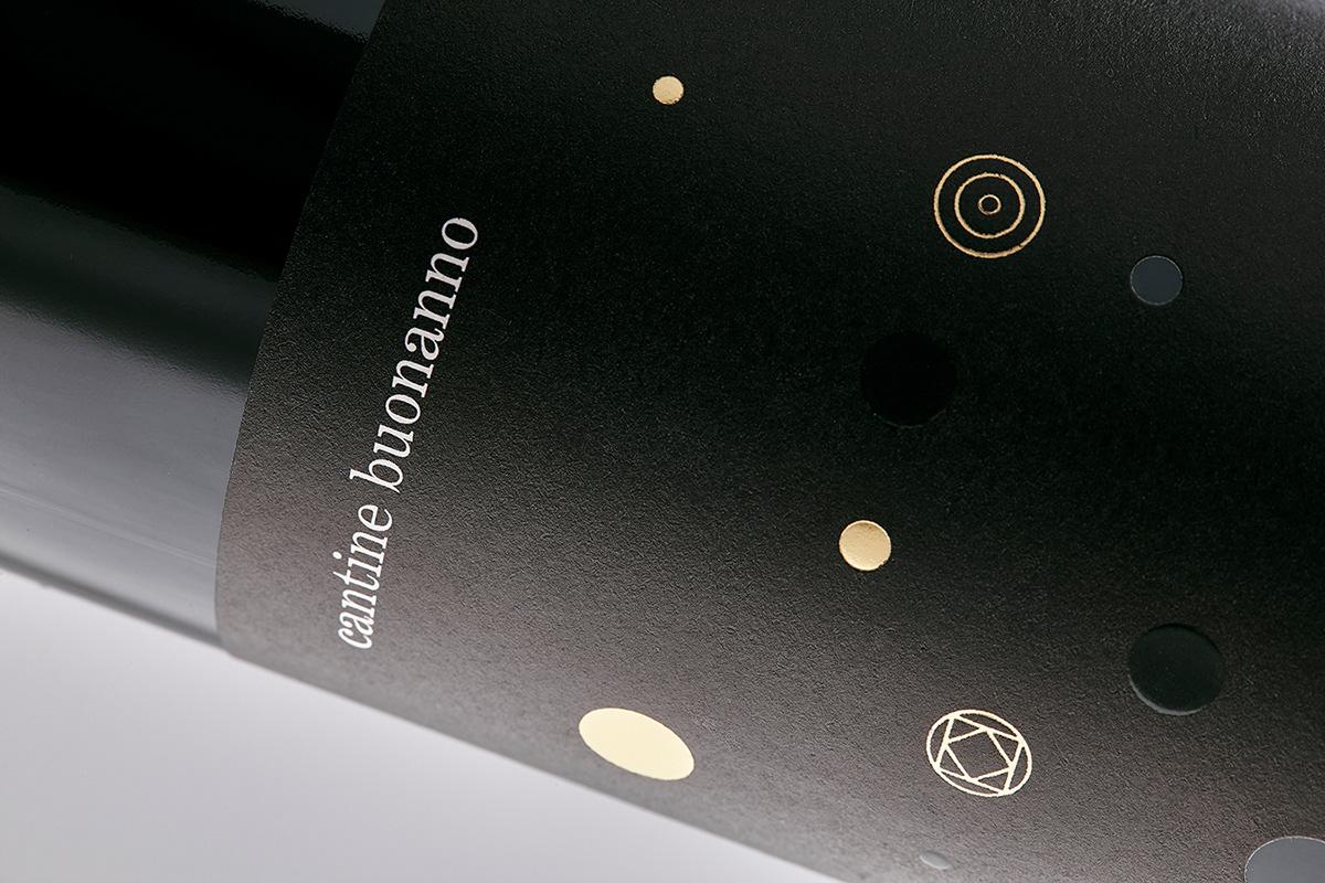 Packaging italiandesign njucomunicazione winelabels label design graphic design  packaging design Identity Design Wines