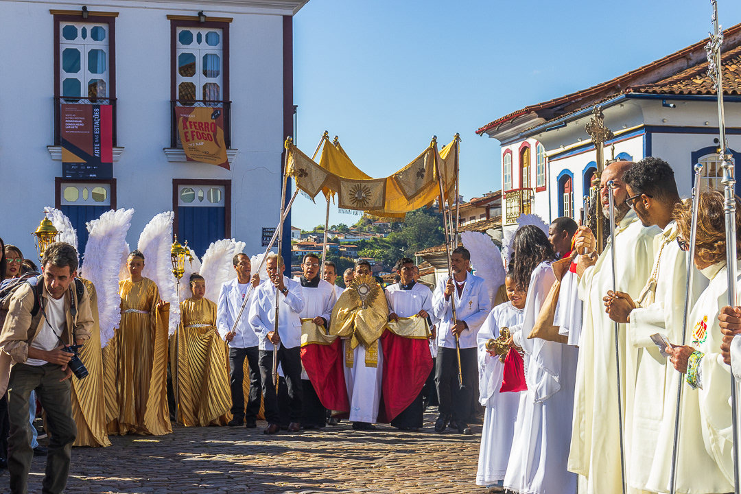 Corpus Christi Procissão procession Ouro Preto minas gerais Brazil religion Christian Catholic culture
