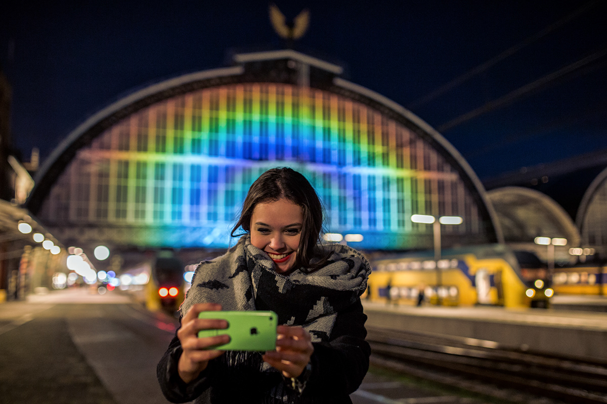 rainbow station daan roosegaarde studio roosegaarde Amsterdam Central Station rainbow
